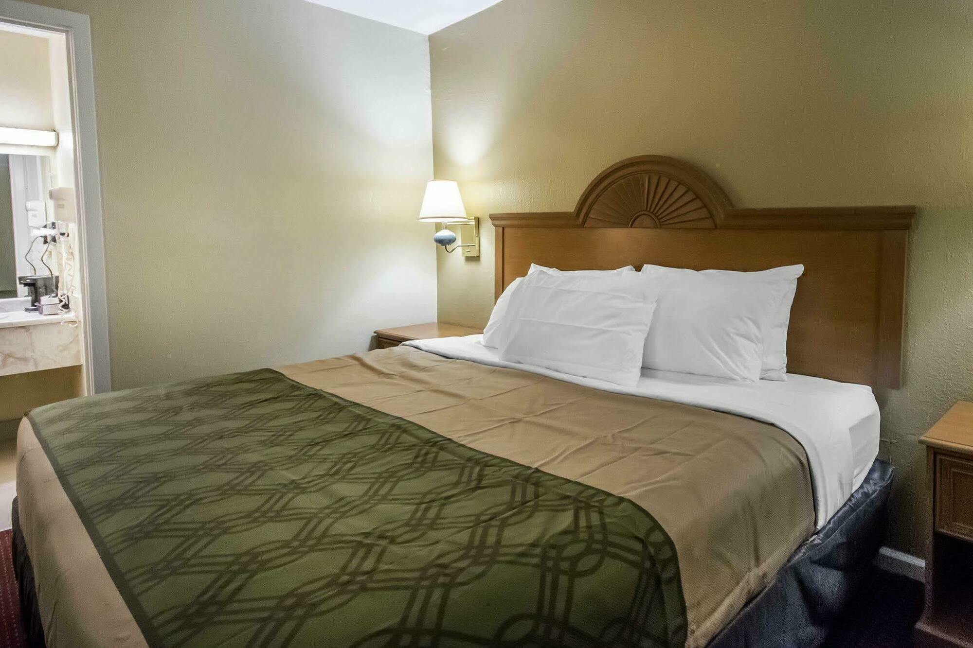 Econo Lodge Erlanger - Cincinnati Airport Exterior photo